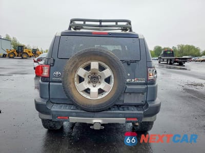 Zdjęcie 6 z 12 samochodu: 2007 TOYOTA FJ CRUISER BASE VIN:JTEBU11F570011636 - miniatura
