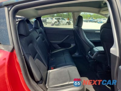 Zdjęcie 10 z 13 samochodu: 2023 TESLA MODEL Y VIN:7SAYGDEE8PA026125 - miniatura