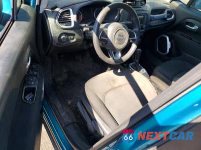 Zdjęcie 8 z 11 samochodu: 2020 JEEP RENEGADE SPORT VIN:ZACNJBAB7LPL54835 - miniatura