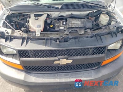 Zdjęcie 12 z 13 samochodu: 2017 CHEV EXPRESS G2500 VIN:1GCWGAFF1H1135808 - miniatura