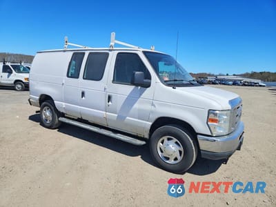 Czwarte zdjęcie samochodu z boku: 2011 FORD ECONOLINE E250 VAN VIN:1FTNE2EW4BDA50489 - miniatura