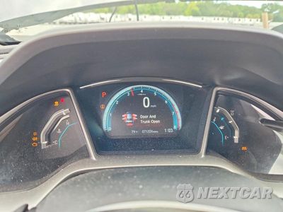 Zdjęcie 9 z 13 samochodu: 2016 HONDA CIVIC EX VIN:19XFC1F37GE037623 - miniatura