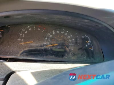 Zdjęcie 9 z 13 samochodu: 2000 TOYOTA TUNDRA SR5 VIN:5TBRT3414YS083078 - miniatura
