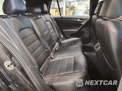 Zdjęcie 10 z 13 samochodu: 2015 VOLKSWAGEN GTI VIN:3VW5T7AU6FM000482 - miniatura
