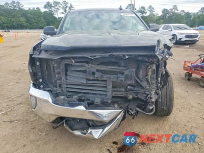 Piąte zdjęcie samochodu w środku: 2018 CHEVROLET SILVERADO C1500 LT VIN:3GCPCREC1JG179479 - miniatura