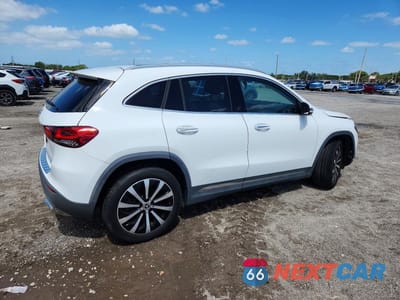 Trzecie zdjęcie samochodu z tyłu: 2021 MERCEDES-BENZ GLA 250 VIN:W1N4N4GB5MJ191019 - miniatura