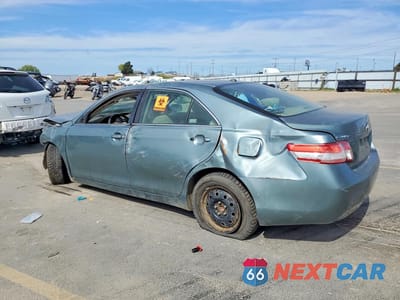 Drugie zdjęcie samochodu z przodu: 2010 TOYOTA CAMRY LE VIN:4T1BF3EK9AU526507 - miniatura