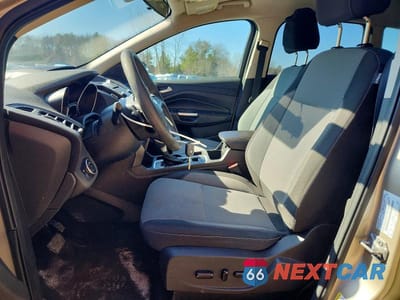 Zdjęcie 7 z 12 samochodu: 2017 FORD ESCAPE SE VIN:1FMCU9GD0HUA73335 - miniatura