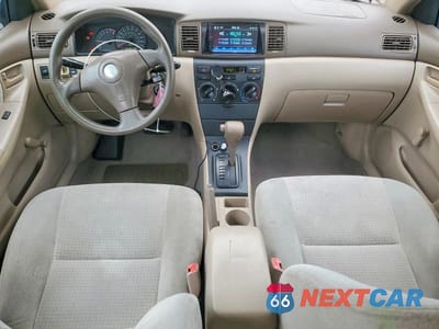 Zdjęcie 8 z 12 samochodu: 2005 TOYOTA COROLLA CE VIN:1NXBR32E75Z541275 - miniatura