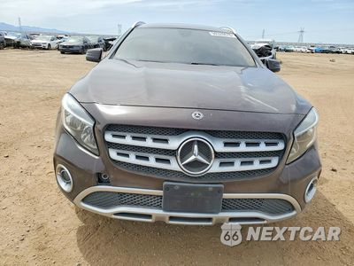 Piąte zdjęcie samochodu w środku: 2018 MERCEDES-BENZ GLA 250 VIN:WDCTG4EB3JJ481331 - miniatura