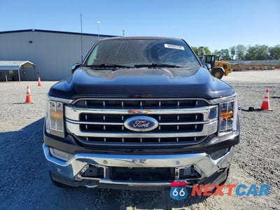 Piąte zdjęcie samochodu w środku: 2023 FORD F150 SUPERCREW VIN:1FTFW1E89PKF92123 - miniatura