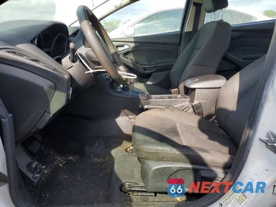 Zdjęcie 7 z 12 samochodu: 2016 FORD FOCUS SE VIN:1FADP3F23GL341205 - miniatura
