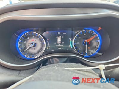 Zdjęcie 9 z 14 samochodu: 2020 CHRYSLER PACIFICA TOURING L PLUS VIN:2C4RC1EG4LR146227 - miniatura