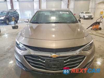 Piąte zdjęcie samochodu w środku: 2020 CHEVROLET MALIBU LT VIN:1G1ZD5STXLF047126 - miniatura