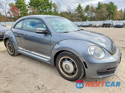 Czwarte zdjęcie samochodu z boku: 2012 VOLKSWAGEN BEETLE VIN:3VWHP7AT5CM622155 - miniatura