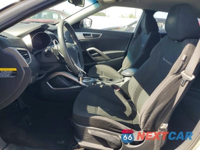 Zdjęcie 7 z 12 samochodu: 2016 HYUNDAI VELOSTER BASE VIN:KMHTC6AD4GU286605 - miniatura