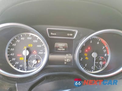 Zdjęcie 9 z 12 samochodu: 2015 MERCEDES-BENZ GL 550 4MATIC VIN:4JGDF7DE2FA577321 - miniatura