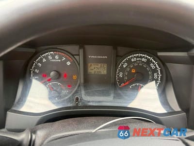 Zdjęcie 8 z 12 samochodu: 2016 TOYOTA TACOMA SR VIN:5TFRX5GN6GX062098 - miniatura
