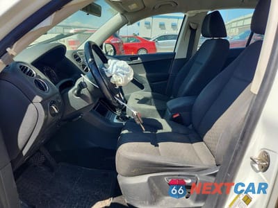 Zdjęcie 7 z 13 samochodu: 2014 VOLKSWAGEN TIGUAN S VIN:WVGAV3AX5EW562303 - miniatura