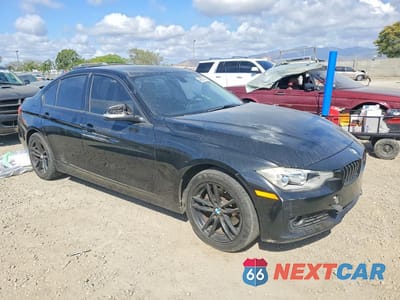 Czwarte zdjęcie samochodu z boku: 2015 BMW 320I VIN:WBA3B1C52FK135821 - miniatura