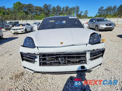 Piąte zdjęcie samochodu w środku: 2024 PORSCHE CAYENNE COUPE VIN:WP1BA2AY6RDA54574 - miniatura