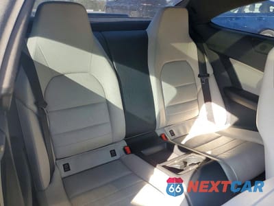 Zdjęcie 10 z 12 samochodu: 2014 MERCEDES-BENZ C 250 VIN:WDDGJ4HB4EG188650 - miniatura
