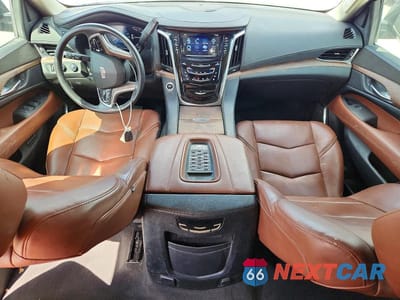 Zdjęcie 8 z 13 samochodu: 2017 CADILLAC ESCALADE PREMIUM LUXURY VIN:1GYS4CKJ9HR287747 - miniatura