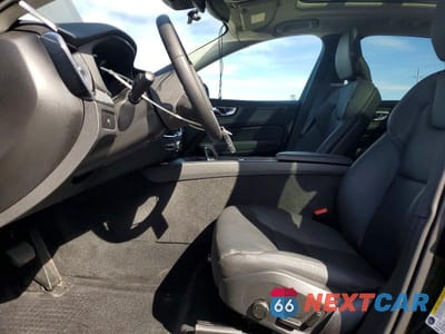 Zdjęcie 7 z 13 samochodu: 2025 VOLVO XC60 CORE VIN:YV4M12RJ0S1177714 - miniatura