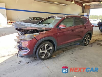2016 HYUNDAI TUCSON SPORT KM8J33A27GU105310 - główne zdjęcie licytacji z USA - miniatura