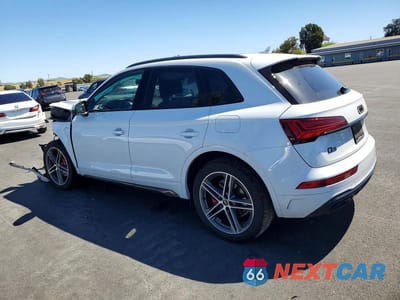 Drugie zdjęcie samochodu z przodu: 2025 AUDI Q5 E PREMIUM PLUS 55 VIN:WA1E2AFY0S2019605 - miniatura