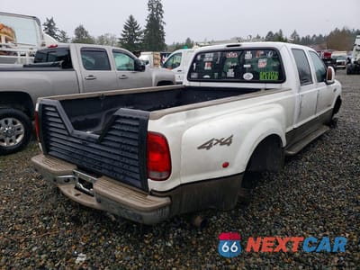 Trzecie zdjęcie samochodu z tyłu: 2003 FORD F350 SUPER DUTY VIN:1FTWW33P53EC24939 - miniatura