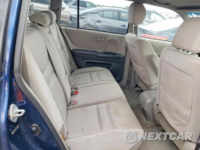 Zdjęcie 10 z 12 samochodu: 2003 TOYOTA HIGHLANDER BASE VIN:JTEHF21A730154368 - miniatura