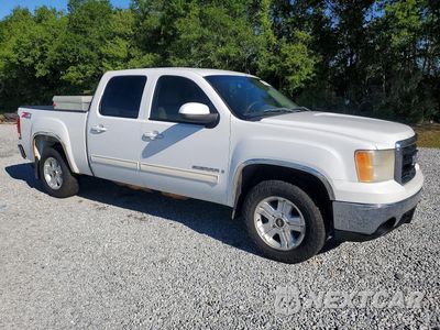 Czwarte zdjęcie samochodu z boku: 2007 GMC NEW SIERRA K1500 VIN:2GTEK133771689710 - miniatura