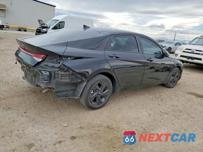 Trzecie zdjęcie samochodu z tyłu: 2023 HYUNDAI ELANTRA SEL VIN:KMHLM4AG3PU586910 - miniatura