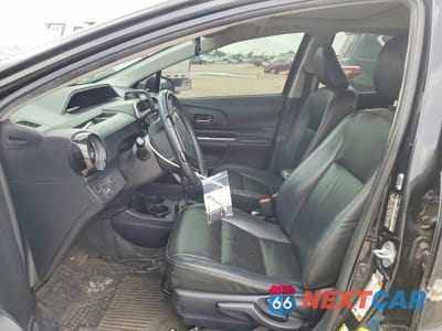 Zdjęcie 7 z 12 samochodu: 2018 TOYOTA PRIUS C FOUR VIN:JTDKDTB34J1605978 - miniatura