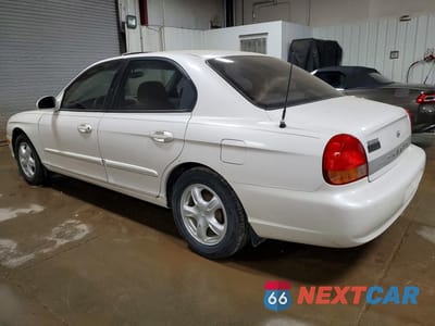 Drugie zdjęcie samochodu z przodu: 2000 HYUNDAI SONATA GL VIN:KMHWF25S6YA175692 - miniatura