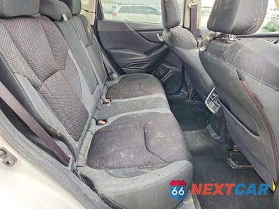 Zdjęcie 10 z 13 samochodu: 2019 SUBARU FORESTER PREMIUM VIN:JF2SKAEC7KH566335 - miniatura