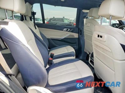 Zdjęcie 10 z 12 samochodu: 2022 BMW X7 XDRIVE40I VIN:5UXCW2C05N9L10679 - miniatura
