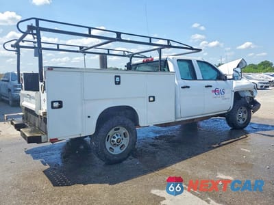 Trzecie zdjęcie samochodu z tyłu: 2016 CHEVROLET SILVERADO K2500 HEAVY DUTY VIN:1GB2KUEG4GZ171179 - miniatura