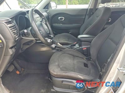 Zdjęcie 7 z 13 samochodu: 2019 KIA SOUL BASE VIN:KNDJN2A20K7698850 - miniatura