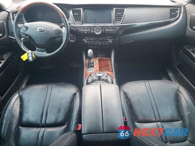 Zdjęcie 8 z 13 samochodu: 2018 KIA K900 VIN:KNALW4D43J6037507 - miniatura