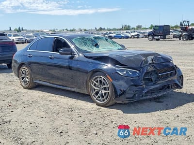 Czwarte zdjęcie samochodu z boku: 2021 MERCEDES-BENZ E 350 VIN:W1KZF8DB8MA874120 - miniatura