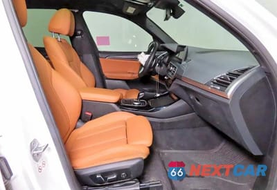 Piąte zdjęcie samochodu w środku: 2024 BMW X3 XDRIVE30I VIN:WBX57DP03RN266274 - miniatura