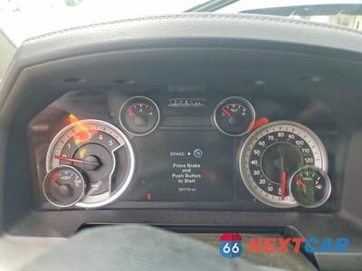 Zdjęcie 9 z 12 samochodu: 2015 RAM 1500 LARAMIE VIN:1C6RR7NM5FS556388 - miniatura