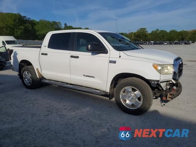 Czwarte zdjęcie samochodu z boku: 2007 TOYOTA TUNDRA CREWMAX SR5 VIN:5TBDV54107S480172 - miniatura