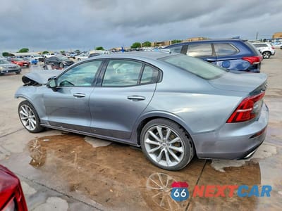 Drugie zdjęcie samochodu z przodu: 2021 VOLVO S60 T5 MOMENTUM VIN:7JR102TZ4MG113524 - miniatura