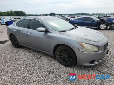 Czwarte zdjęcie samochodu z boku: 2009 NISSAN MAXIMA 3.5 S VIN:1N4AA51E79C805472 - miniatura