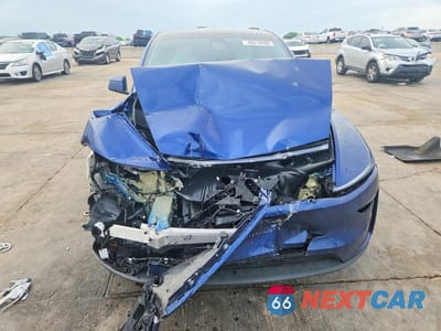 Piąte zdjęcie samochodu w środku: 2026 TESLA MODEL Y VIN:7SAYGDEE3TA451987 - miniatura