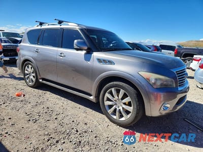 Czwarte zdjęcie samochodu z boku: 2012 INFINITI QX56 BASE VIN:JN8AZ2NE9C9022318 - miniatura