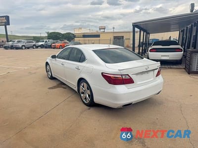 Trzecie zdjęcie samochodu z tyłu: 2012 LEXUS LS 460 BASE VIN:JTHBL5EF2C5108619 - miniatura